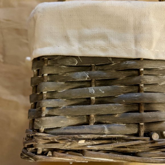 Lined NWOT Divided Wicker Organizer Basket (Grey) - Picture 11 of 15